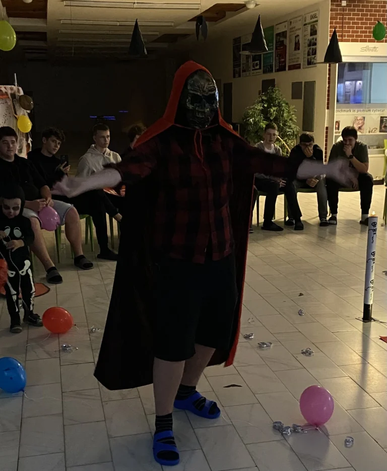 Halloweenská přehlídka na domově mládeže