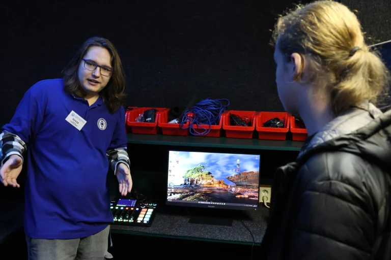 Den otevřených dveří 15. listopadu 2025