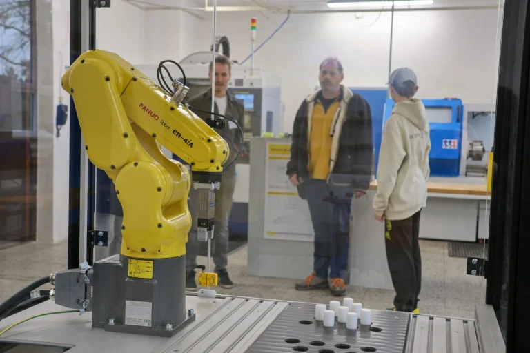 Den otevřených dveří 15. listopadu 2025