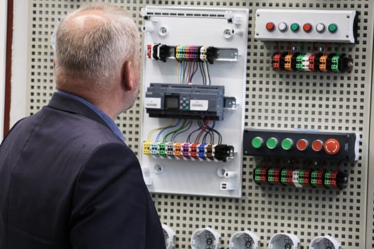 Nová elektrodílna - květen 2024 - ve spolupráci s firmou Engel