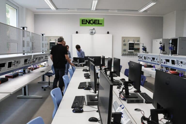 Nová elektrodílna - květen 2024 - ve spolupráci s firmou Engel